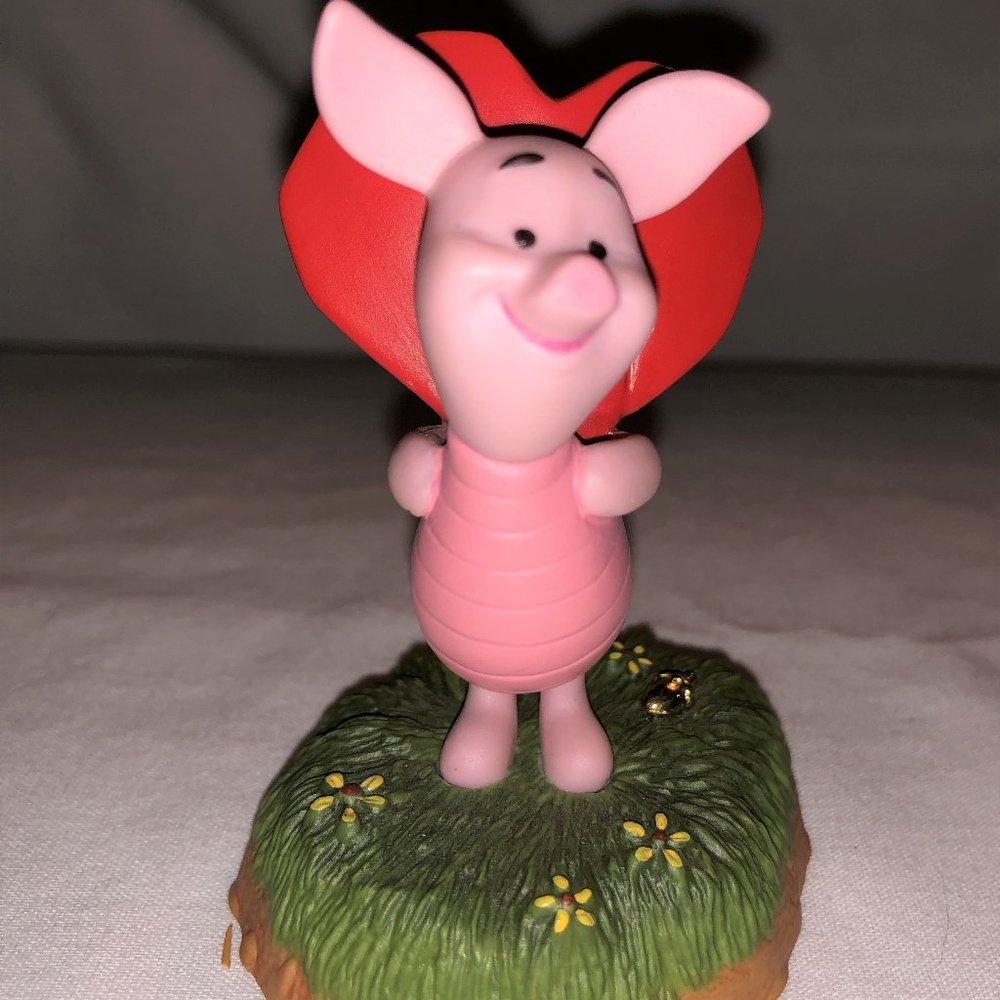 Piglet collectible figurine NWOT